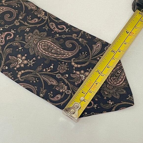 VTG Robert Talbott for W. A. King Company Necktie | Black Paisley Silk Tie | EUC - Picture 9 of 9
